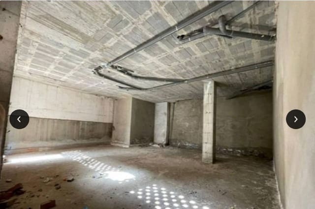 Local Comercial en Estepona en venta - 267.823 € (Ref: 9655711)