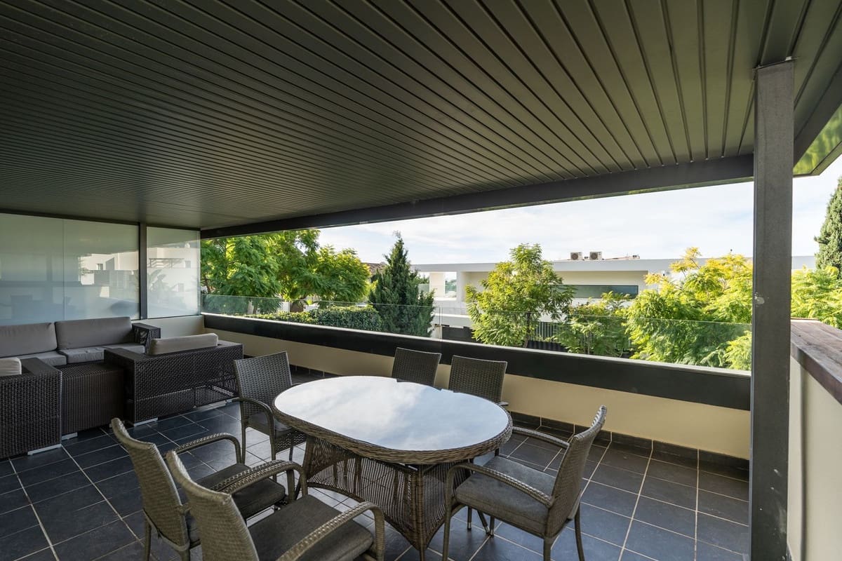 2 quarto Apartamento para venda em Los Flamingos com piscina - 465 000 € (Ref: 9655713)