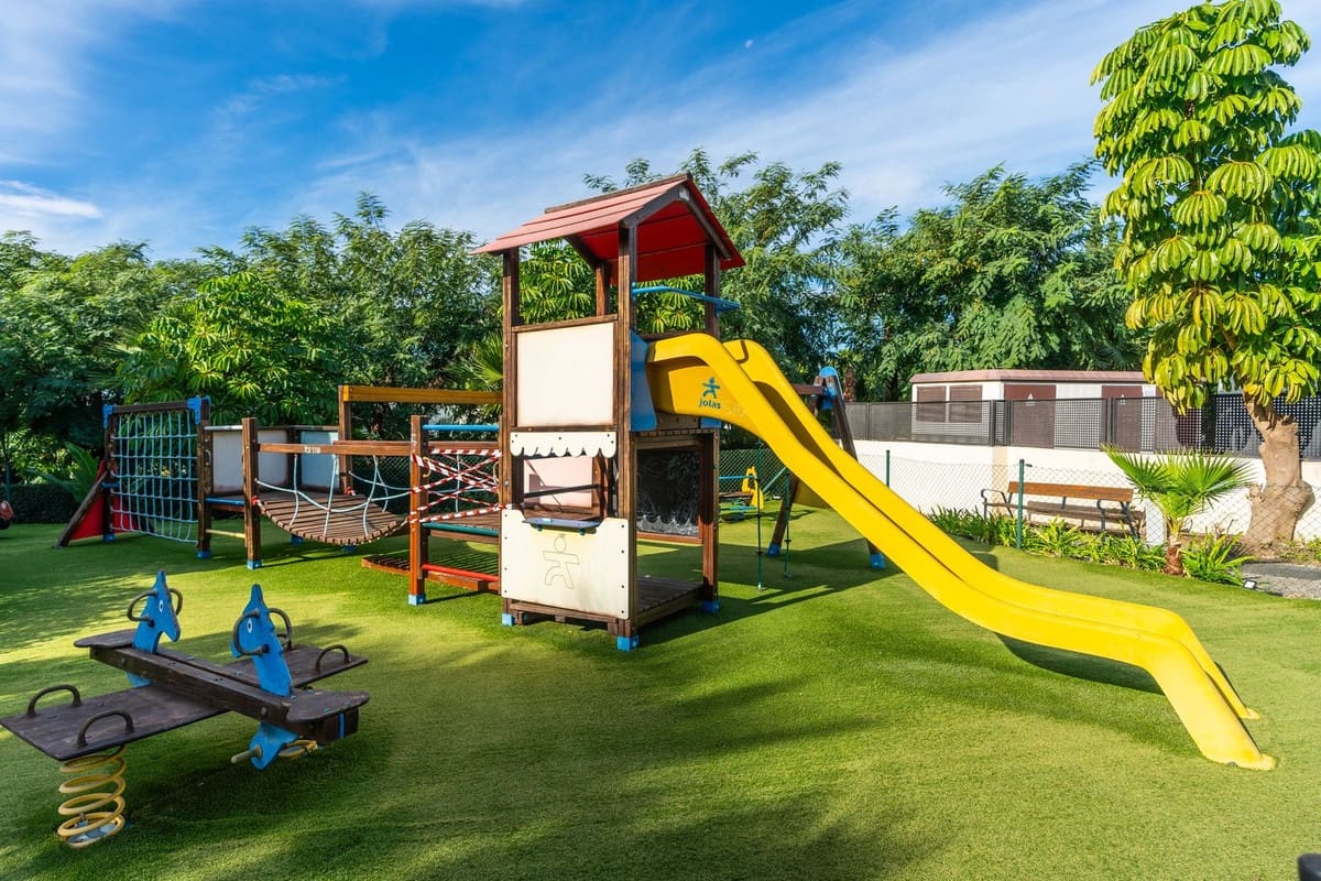 2 quarto Apartamento para venda em Los Flamingos com piscina - 465 000 € (Ref: 9655713)