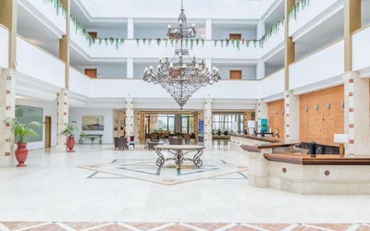 1 bedroom Apartment for sale in Benahavis with pool - € 115,000 (Ref: 9655714)