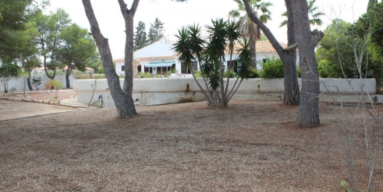 4 bedroom Villa for sale in Cabo Roig with garage - € 900,000 (Ref: 9655826)