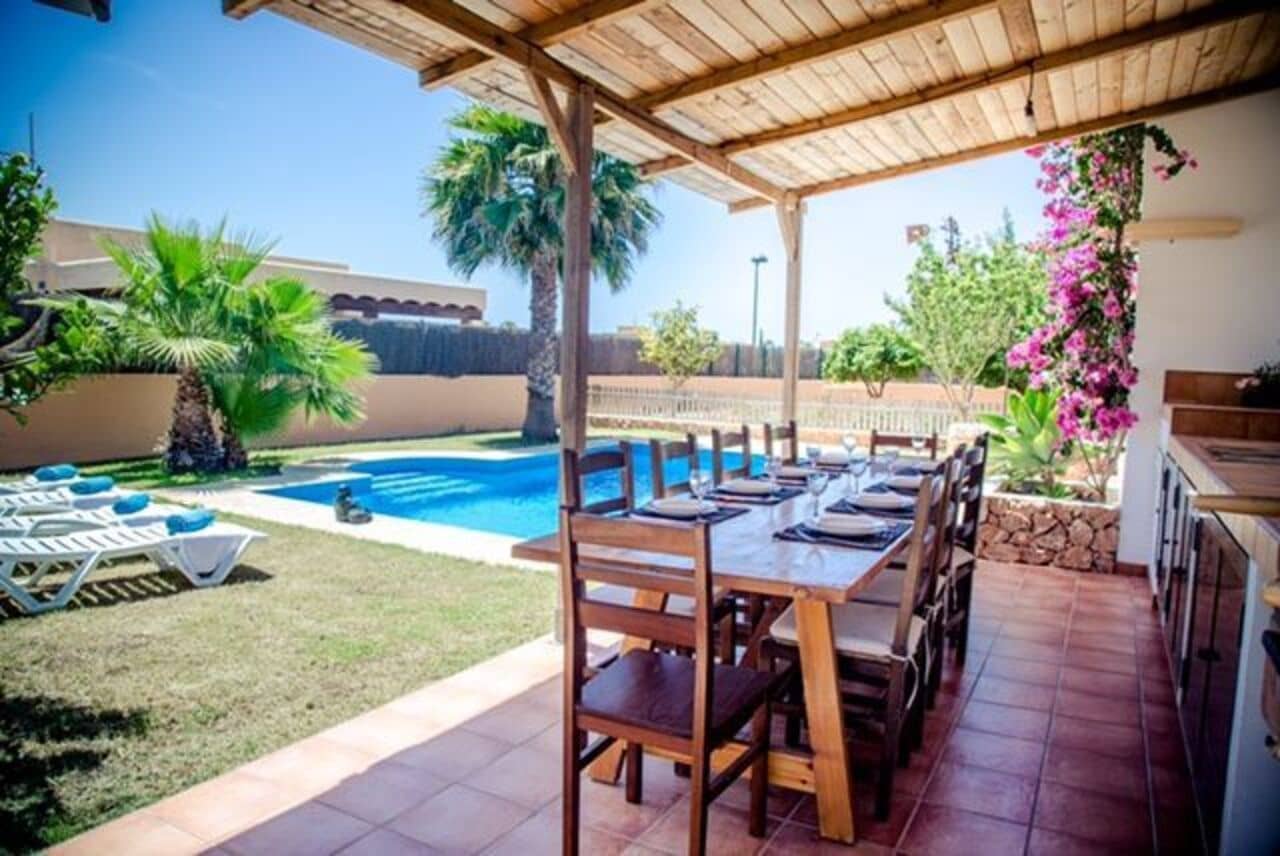 3 Zimmer Villa zu verkaufen in Ibiza / Eivissa Stadt mit Pool - 1.800.000 € (Ref: 9655980)