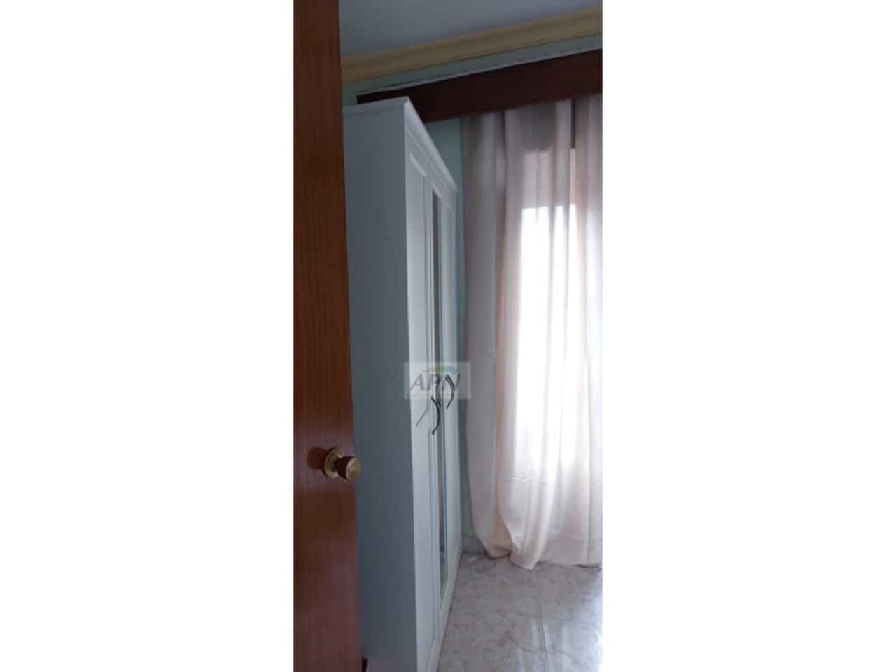 3 makuuhuone Omakotitalo myytävänä paikassa Alora - 168 000 € (Ref: 9656586)