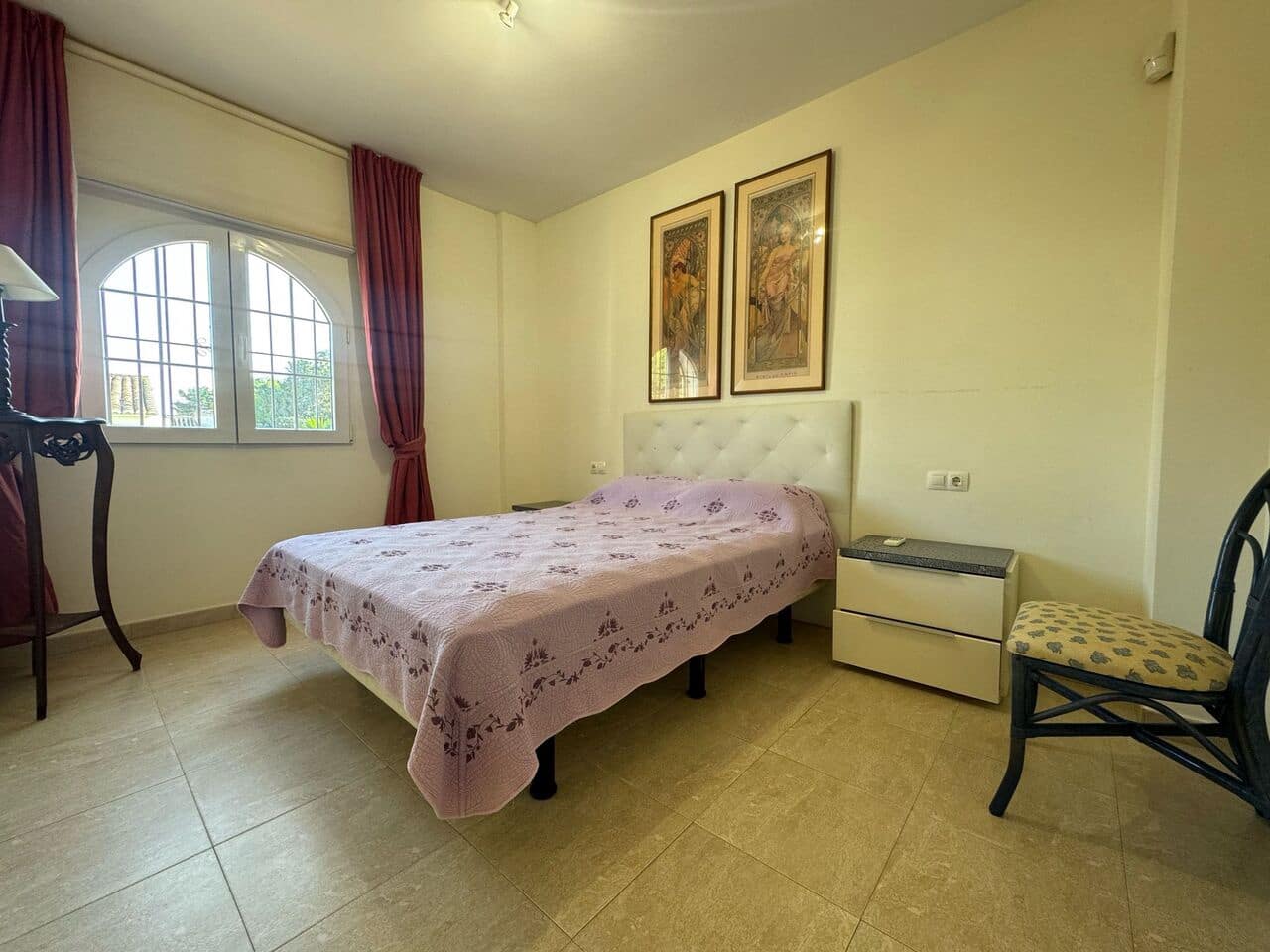 4 soveværelse Villa til salg i Playa Flamenca med swimmingpool - € 860.000 (Ref: 9660596)