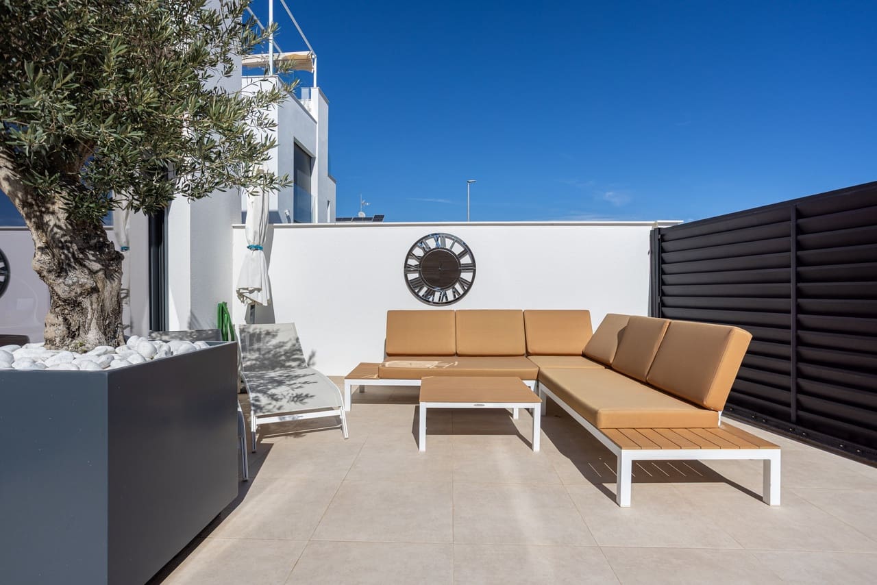 3 slaapkamer Villa te koop in Benijofar met zwembad - € 439.000 (Ref: 9660782)