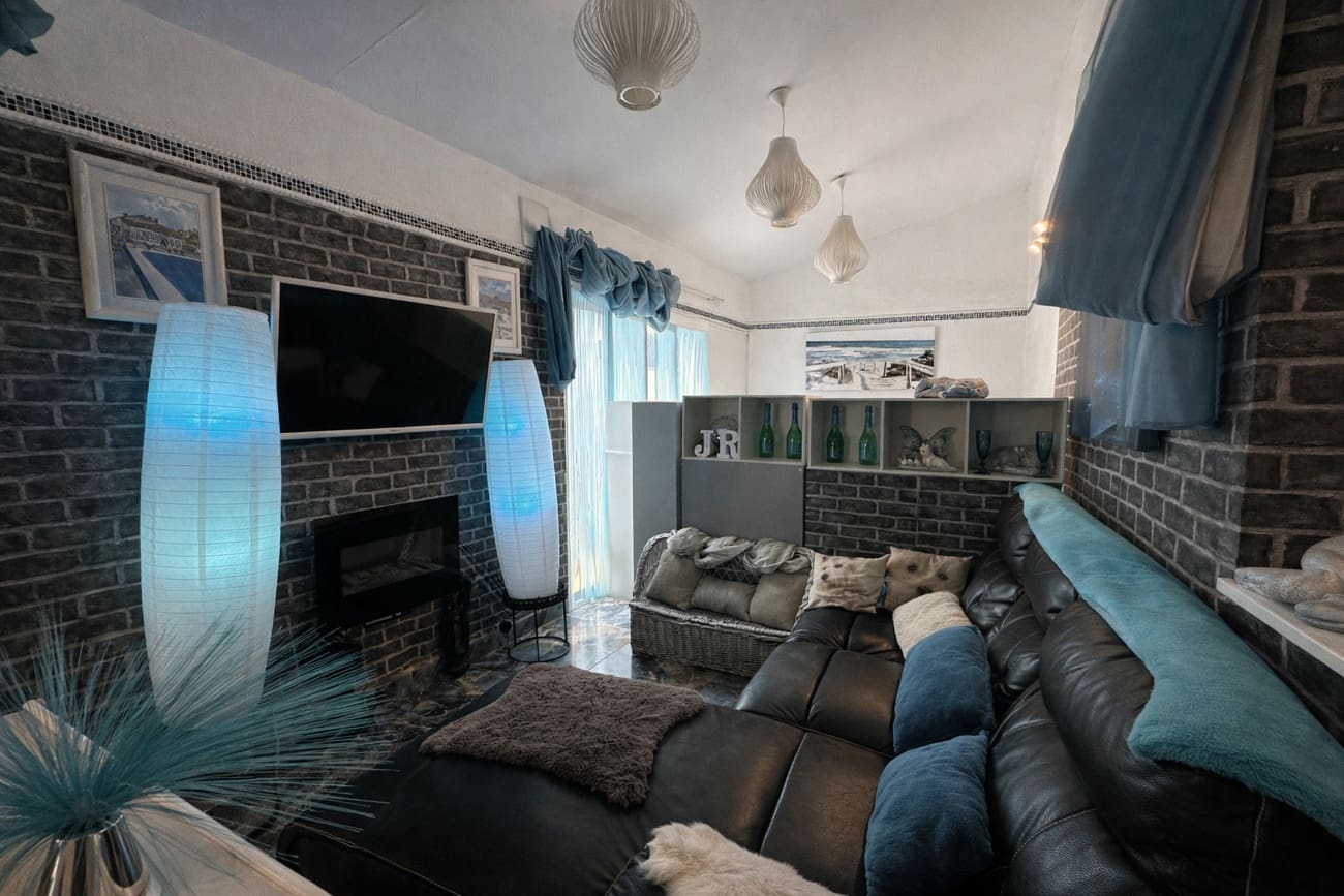 Chalet de 8 habitaciones en Castalla en venta con piscina - 549.995 € (Ref: 9665571)