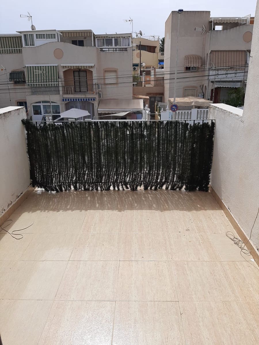 Bungalow de 1 habitación en Torrevieja en venta - 99.000 € (Ref: 9666381)