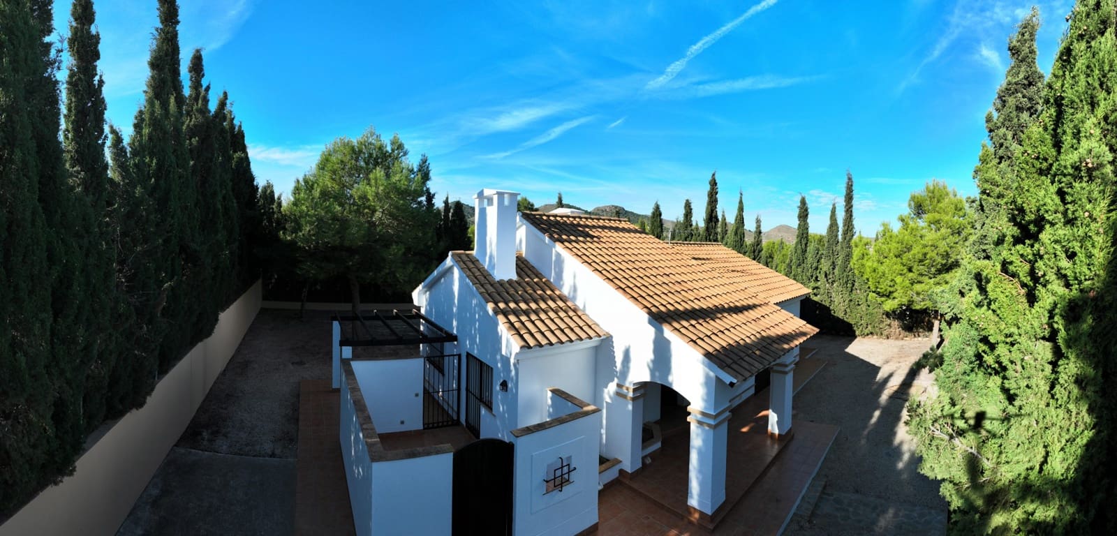 Chalet de 3 habitaciones en Las Palas en venta con piscina - 299.000 € (Ref: 9666386)