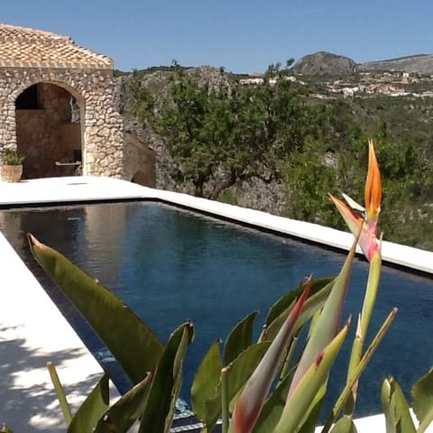 Finca/Casa Rural de 3 habitaciones en Tárbena en venta - 395.000 € (Ref: 9666388)