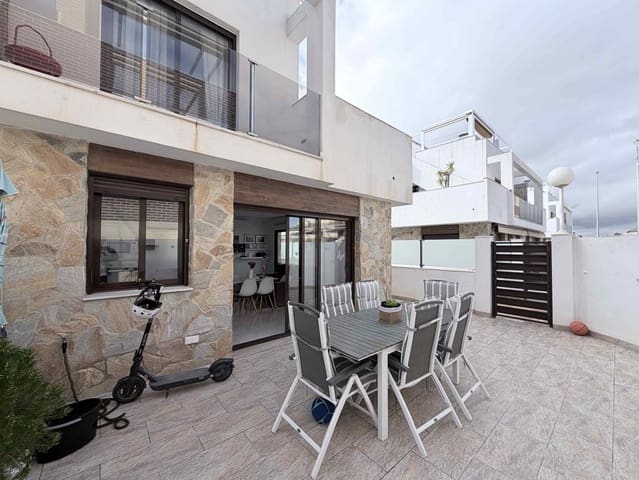 3 slaapkamer Huis te koop in Cabo Roig, Orihuela met zwembad - € 299.000 (Ref: 9668272)