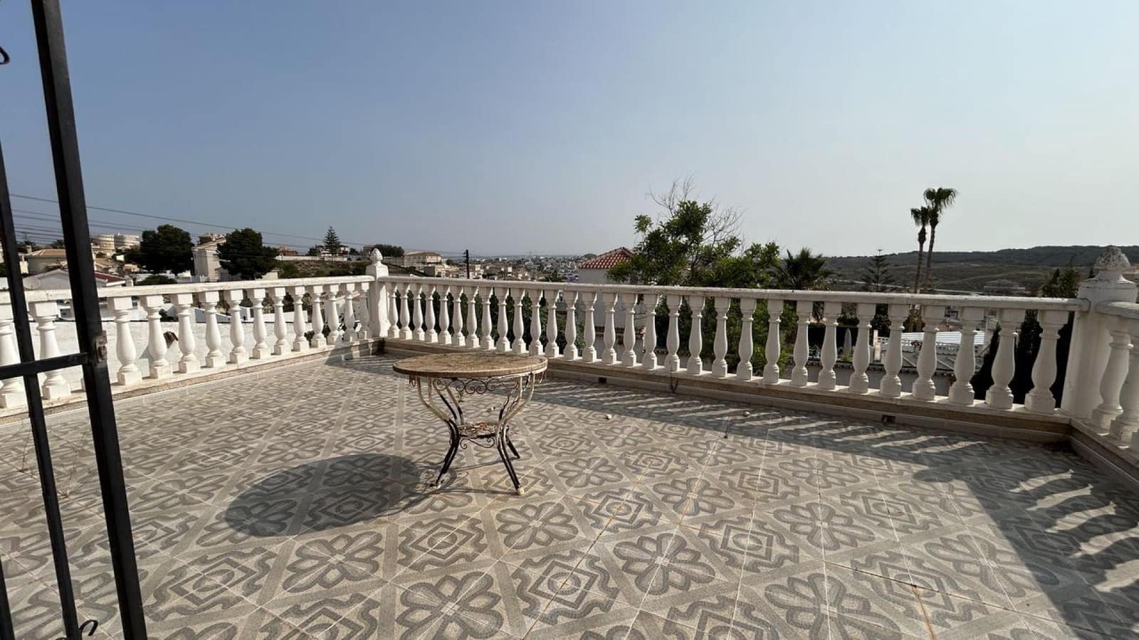 5 Zimmer Villa zu verkaufen in Ciudad Quesada mit Garage - 599.990 € (Ref: 9668276)