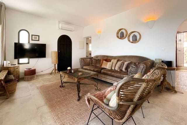 4 sypialnia Willa na sprzedaż w Moraira, Teulada-Moraira z basenem garażem - 1 199 000 € (Ref: 9669256)