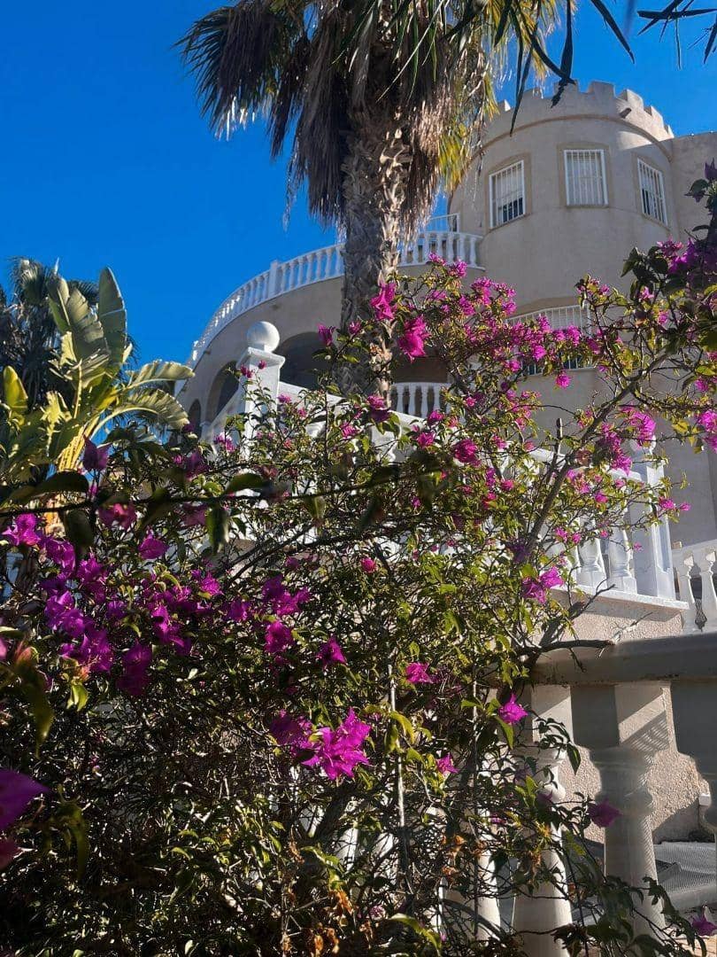 7 bedroom Villa for sale in Rojales with pool - € 525,000 (Ref: 9669406)