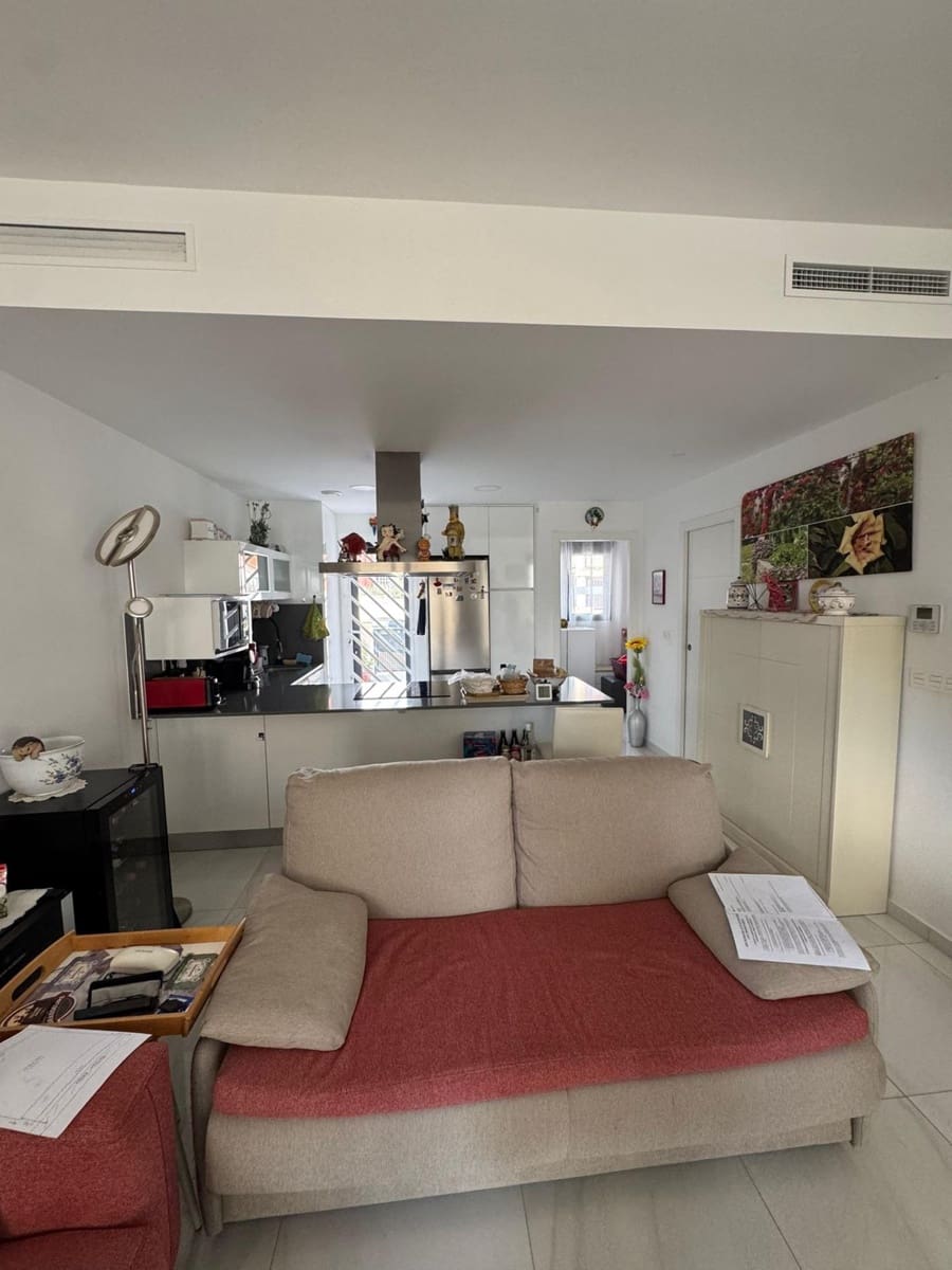 3 Zimmer Haus zu verkaufen in Bigastro mit Pool - 238.000 € (Ref: 9669411)