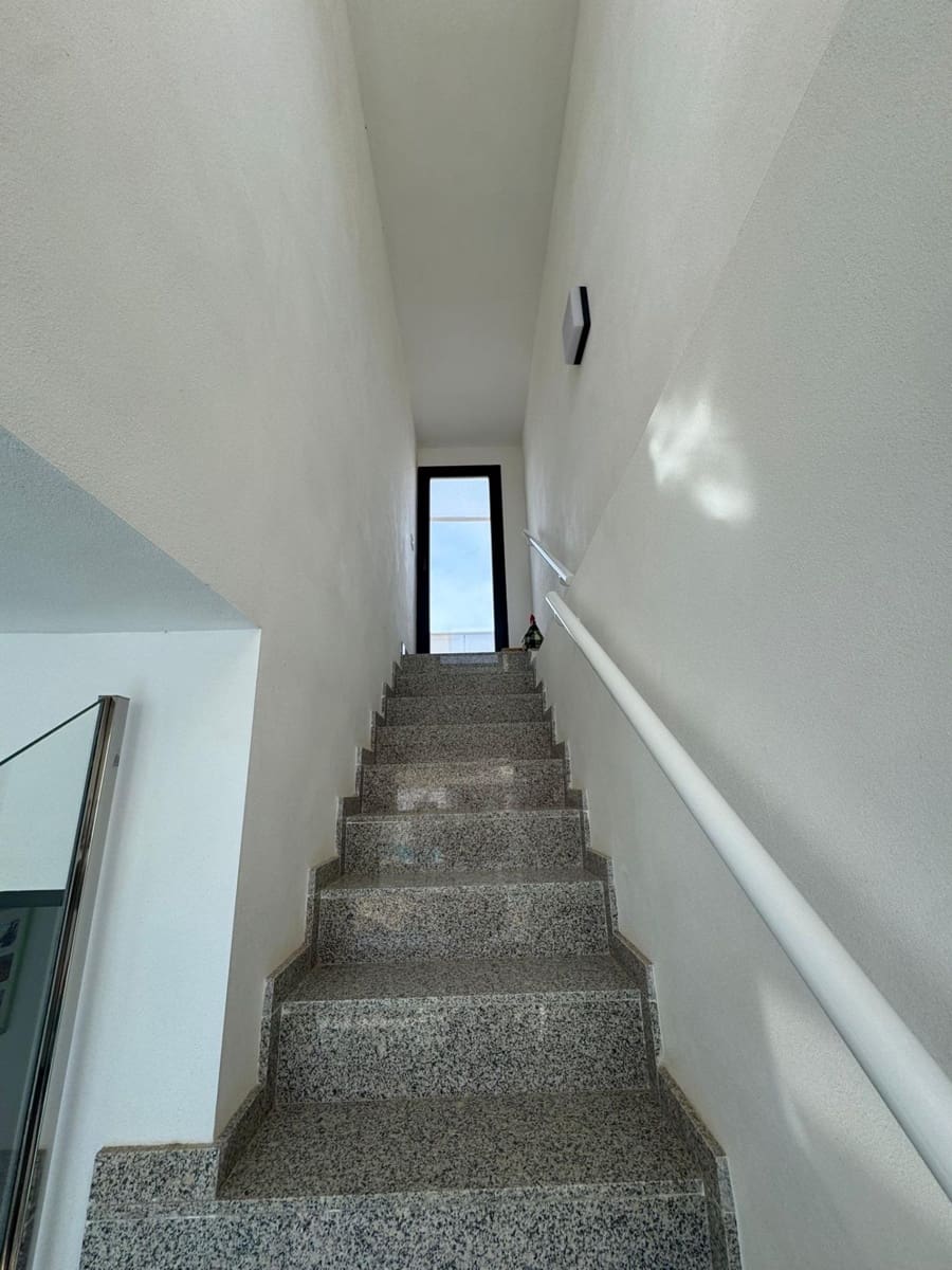 Casa de 3 habitaciones en Bigastro en venta con piscina - 238.000 € (Ref: 9669411)