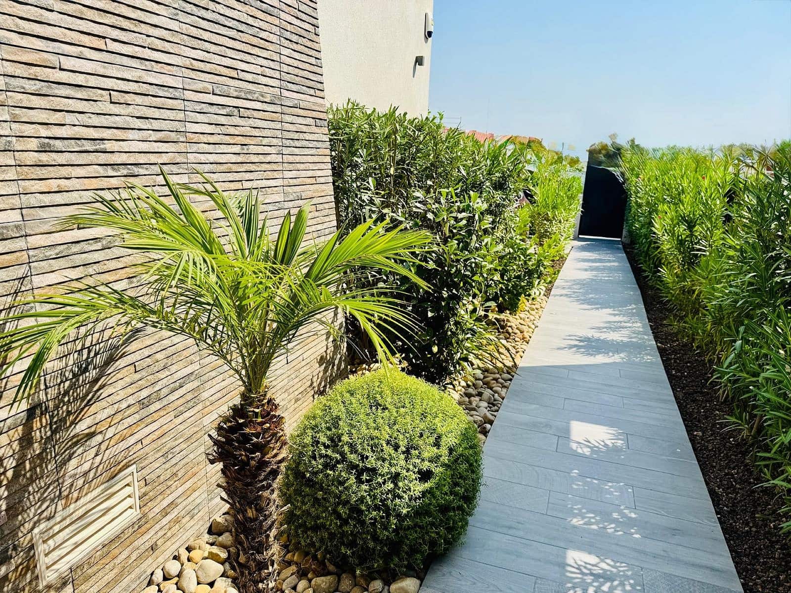 2 bedroom Villa for sale in Algorfa with pool - € 630,000 (Ref: 9672332)