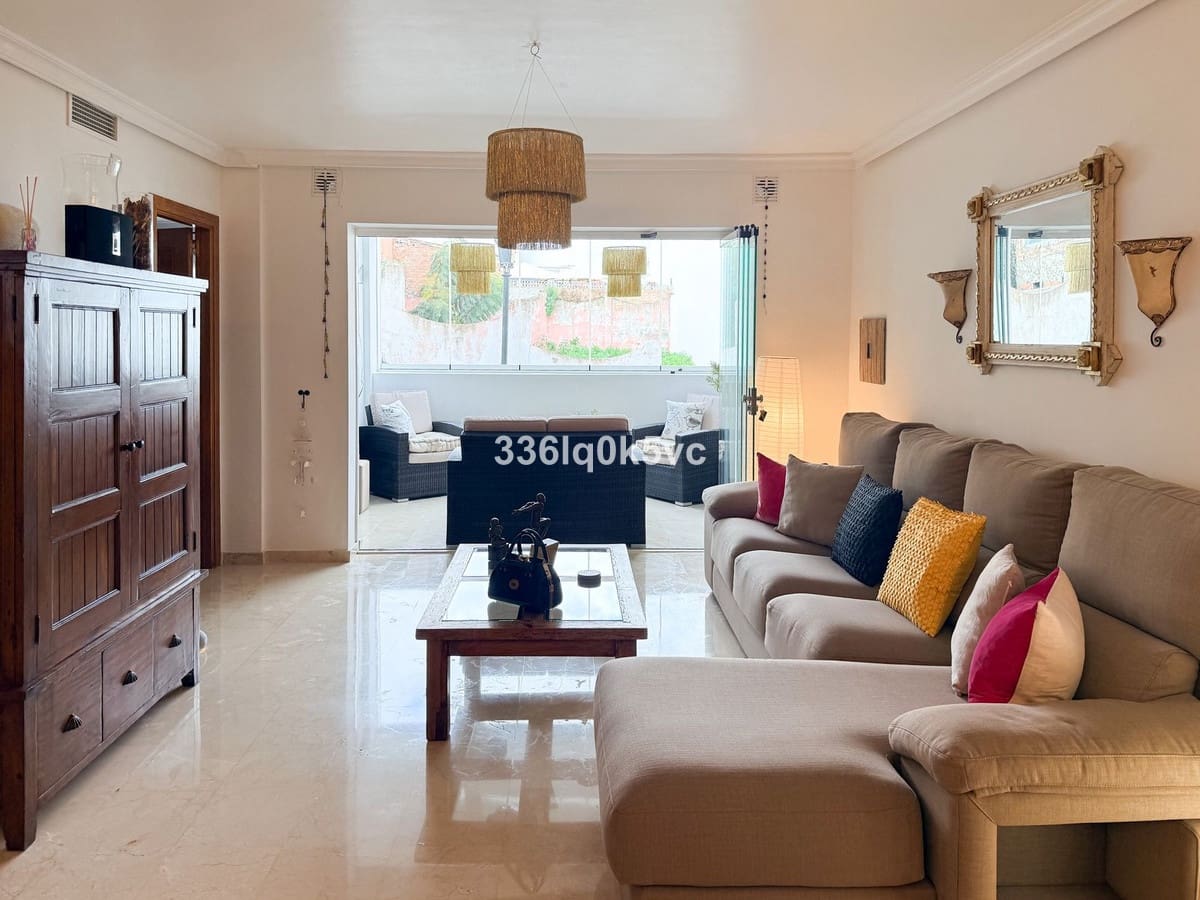 2 makuuhuone Huoneisto myytävänä paikassa Benahavis - 320 000 € (Ref: 9675998)