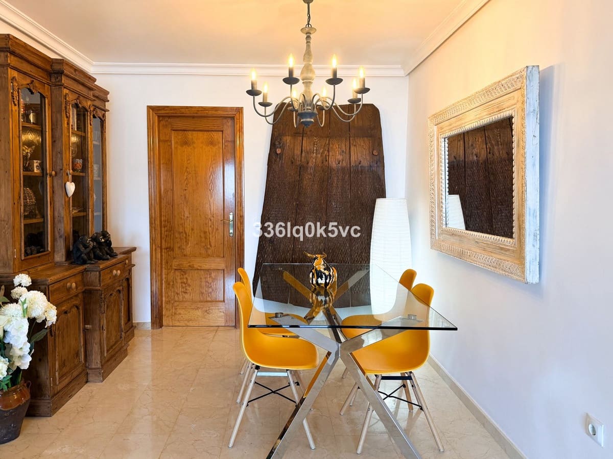 2 makuuhuone Huoneisto myytävänä paikassa Benahavis - 320 000 € (Ref: 9675998)