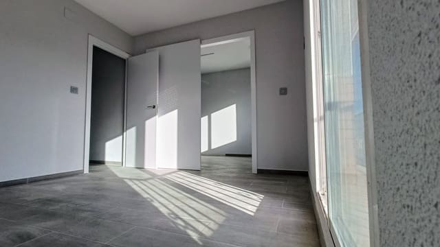 Casa de 3 habitaciones en La Romana en venta con garaje - 159.990 € (Ref: 9676620)