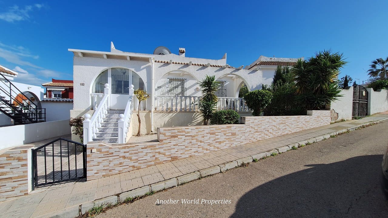 3 bedroom Villa for sale in Camposol with garage - € 129,999 (Ref: 9676812)