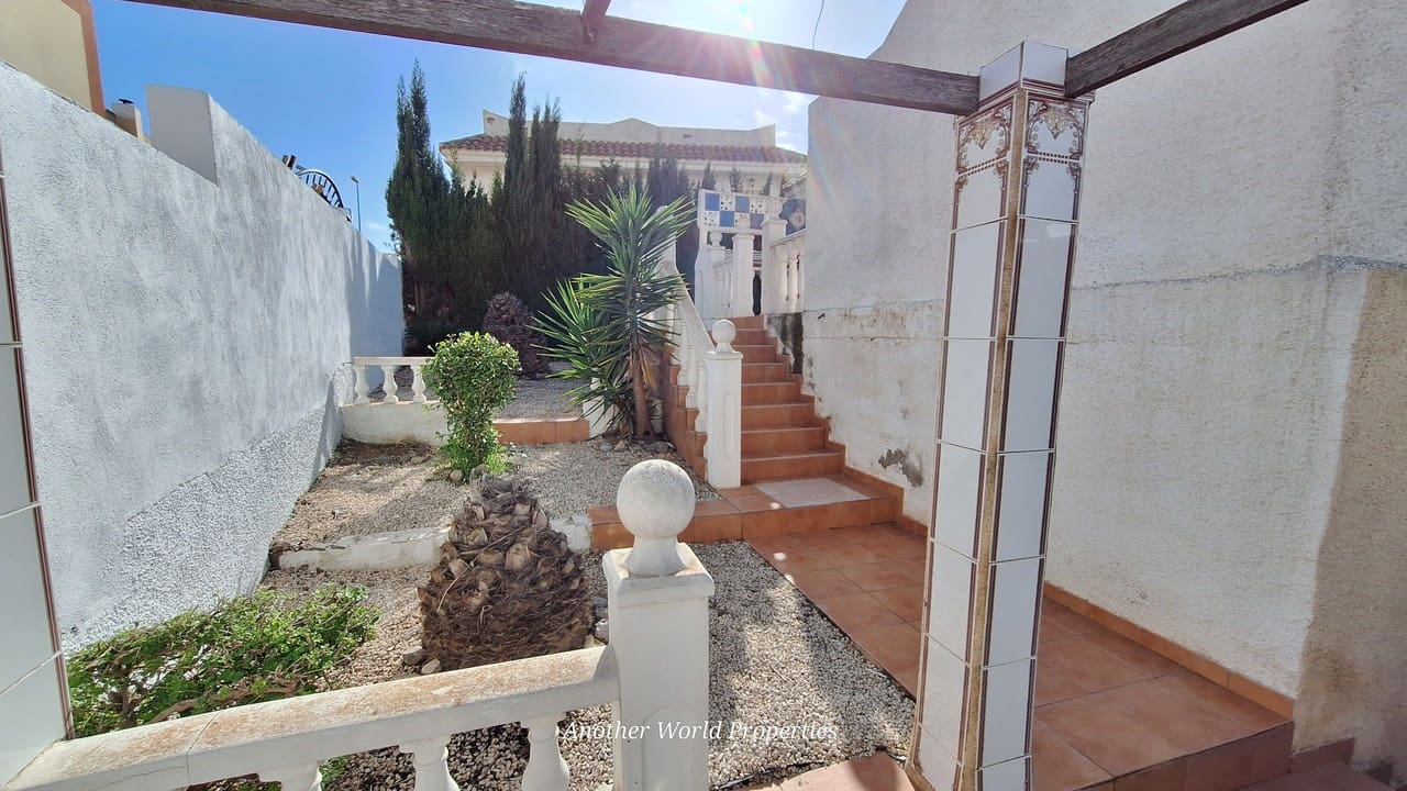 3 bedroom Villa for sale in Camposol with garage - € 129,999 (Ref: 9676812)