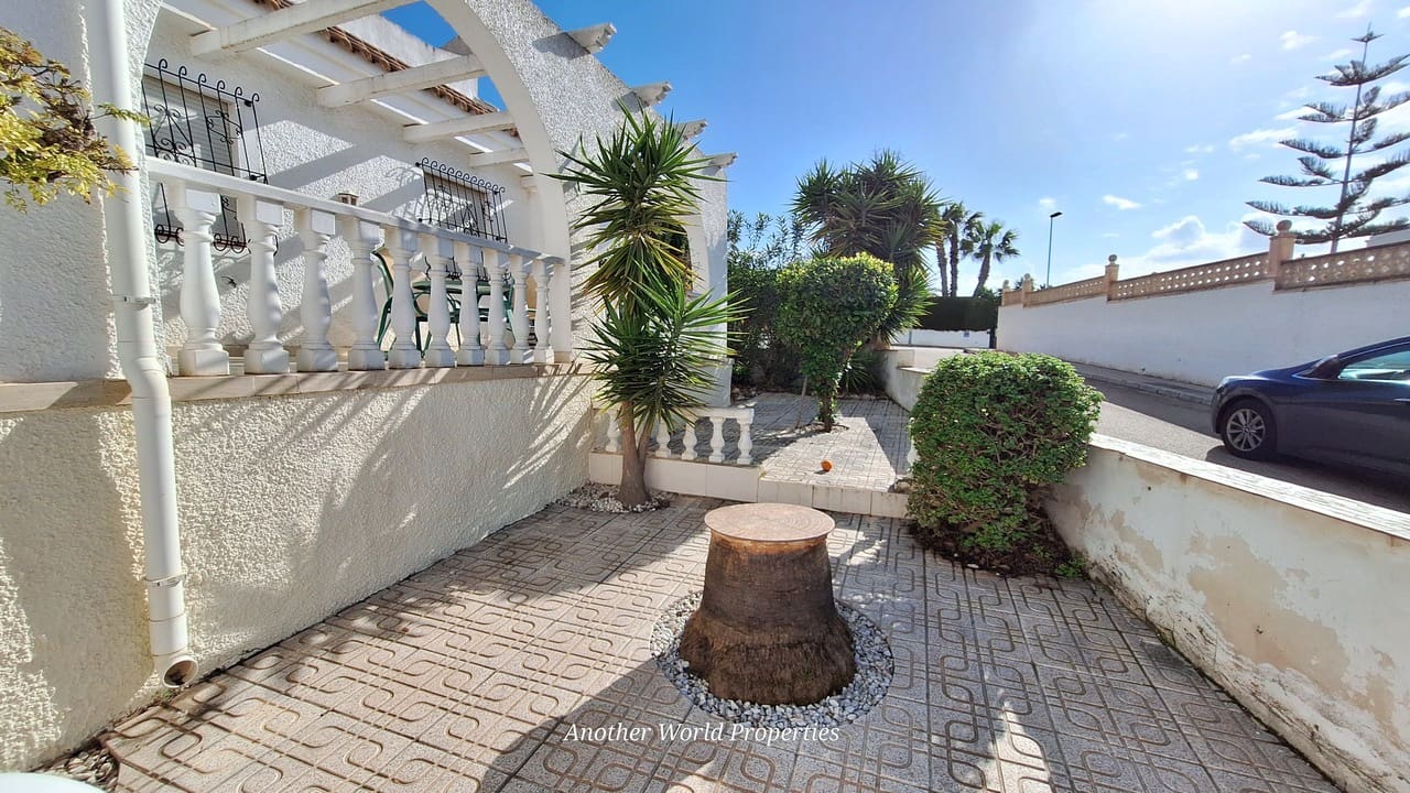 3 bedroom Villa for sale in Camposol with garage - € 129,999 (Ref: 9676812)