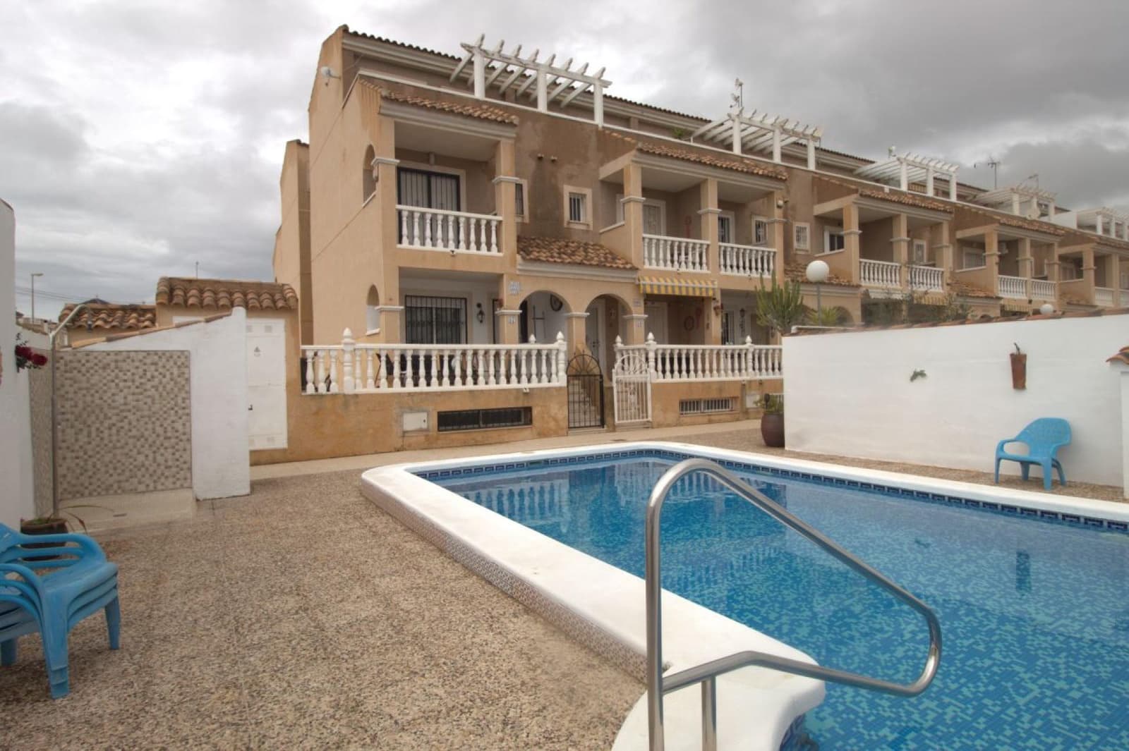 3 slaapkamer Huis te koop in Orihuela Costa met zwembad garage - € 205.000 (Ref: 9677046)