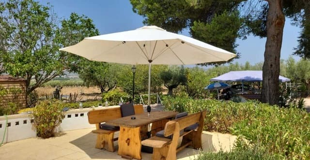 3 makuuhuone Huvila myytävänä paikassa Biar mukana uima-altaan - 210 000 € (Ref: 9694178)