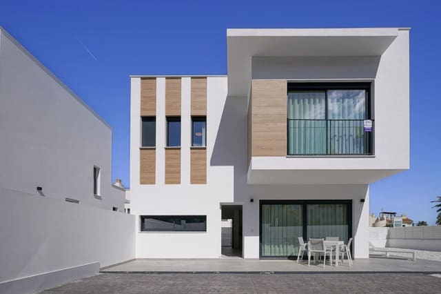 3 slaapkamer Villa te koop in Dénia met zwembad garage - € 695.000 (Ref: 9694179)