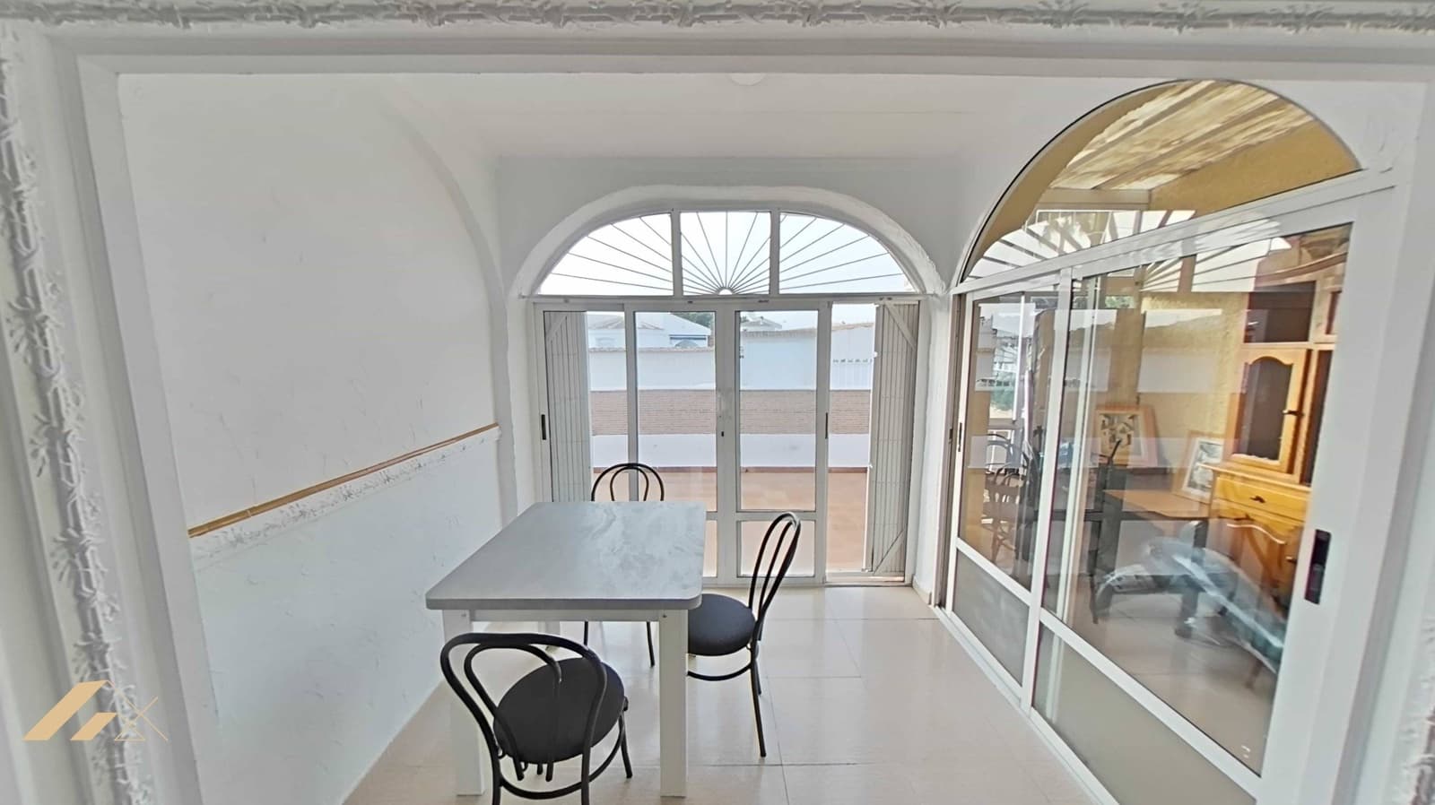 3 soveværelse Villa til salg i Torrevieja med swimmingpool - € 324.500 (Ref: 9694180)