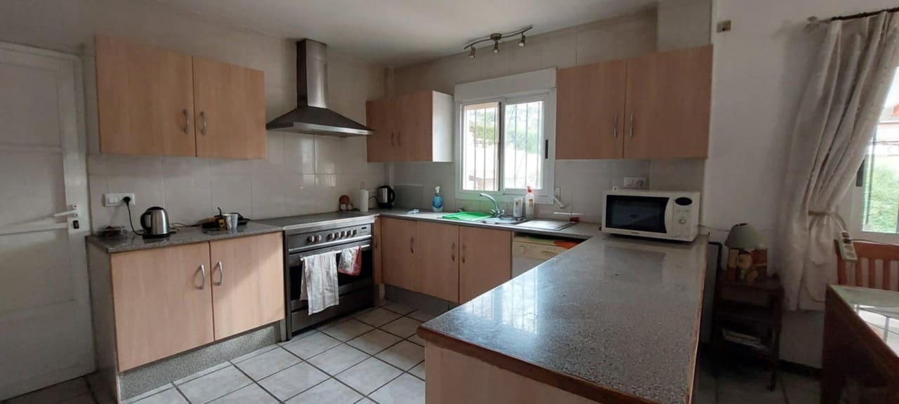 8 soveværelse Villa til salg i Orxeta med swimmingpool - € 375.000 (Ref: 9694193)