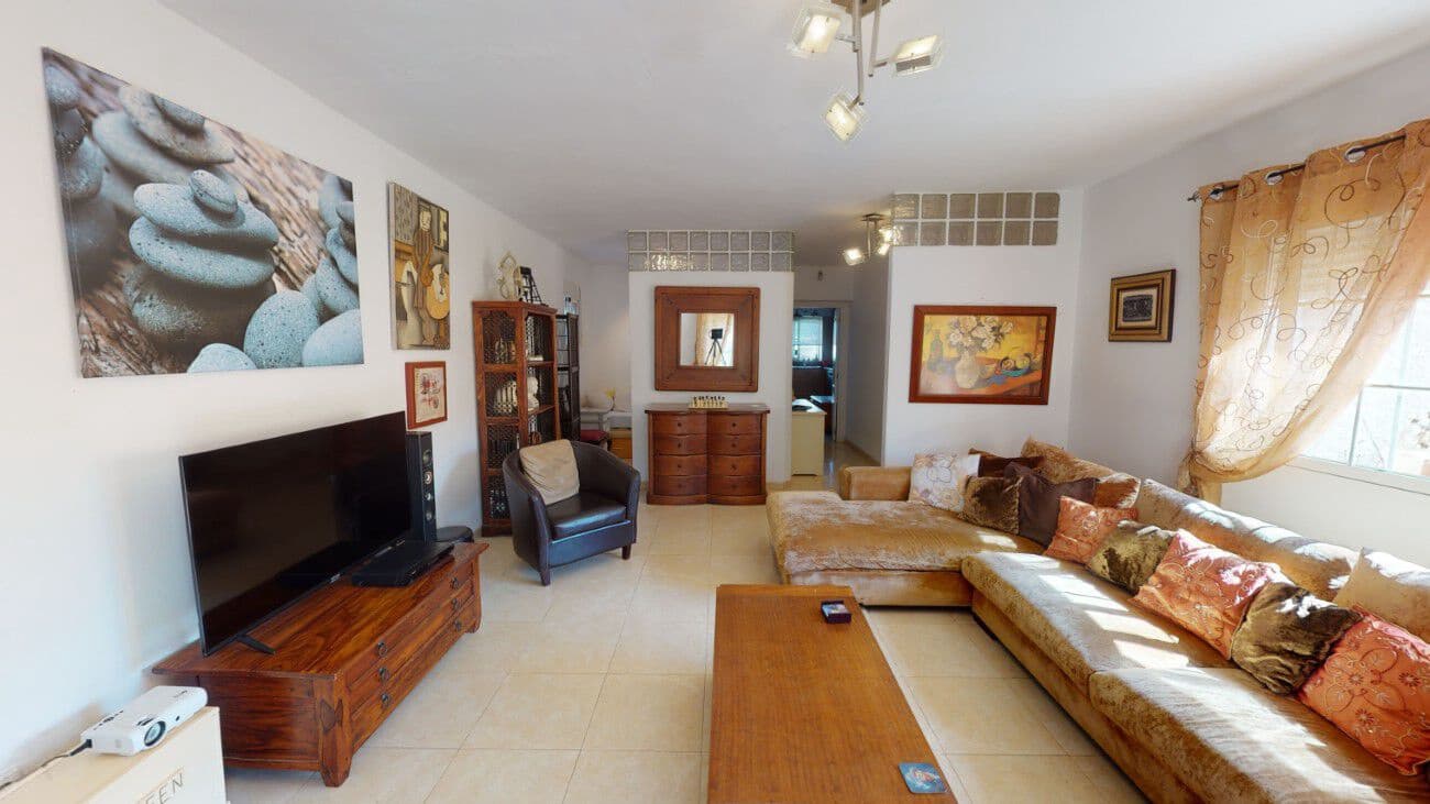 5 bedroom Villa for sale in Los Belones with pool garage - € 599,200 (Ref: 9694194)