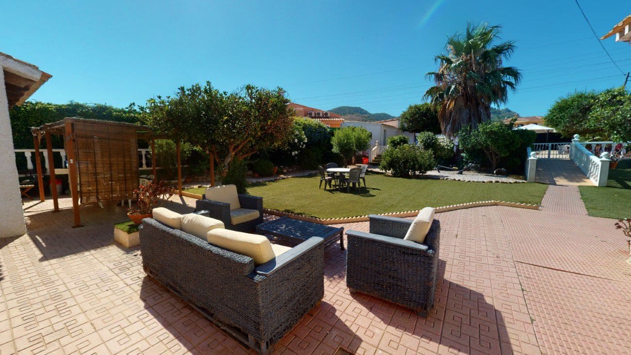 5 bedroom Villa for sale in Los Belones with pool garage - € 599,200 (Ref: 9694194)