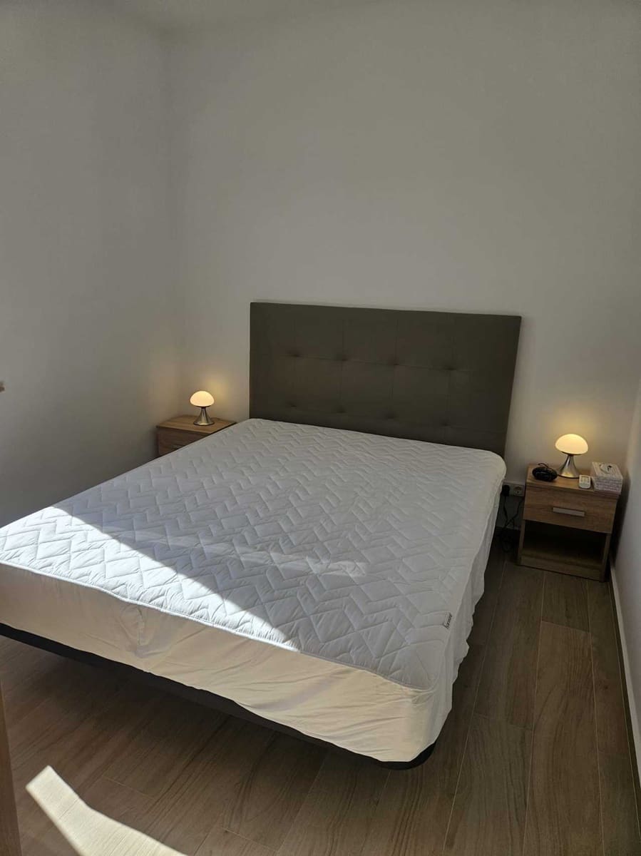 Chalet de 4 habitaciones en Torrevieja en venta con garaje - 780.000 € (Ref: 9725045)