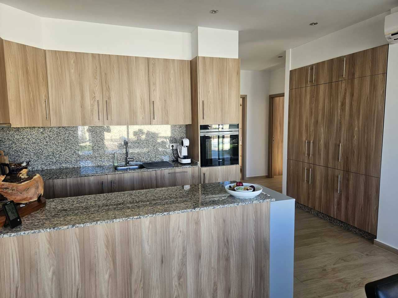 Chalet de 4 habitaciones en Torrevieja en venta con garaje - 780.000 € (Ref: 9725045)