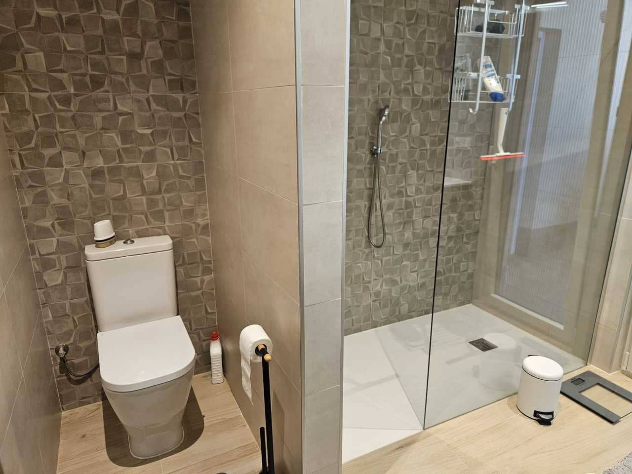 Chalet de 4 habitaciones en Torrevieja en venta con garaje - 780.000 € (Ref: 9725045)