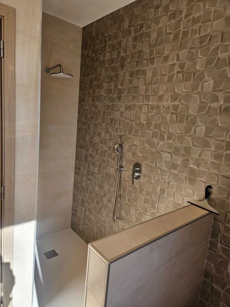 4 bedroom Villa for sale in Torrevieja with garage - € 775,000 (Ref: 9725045)