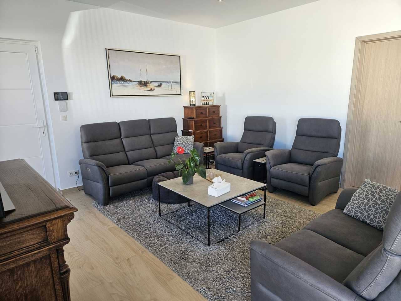 4 bedroom Villa for sale in Torrevieja with garage - € 775,000 (Ref: 9725045)