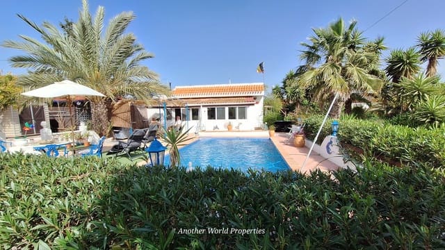 3 soveværelse Finca/Landehus til salg i Cartagena med swimmingpool garage - € 259.500 (Ref: 9764854)