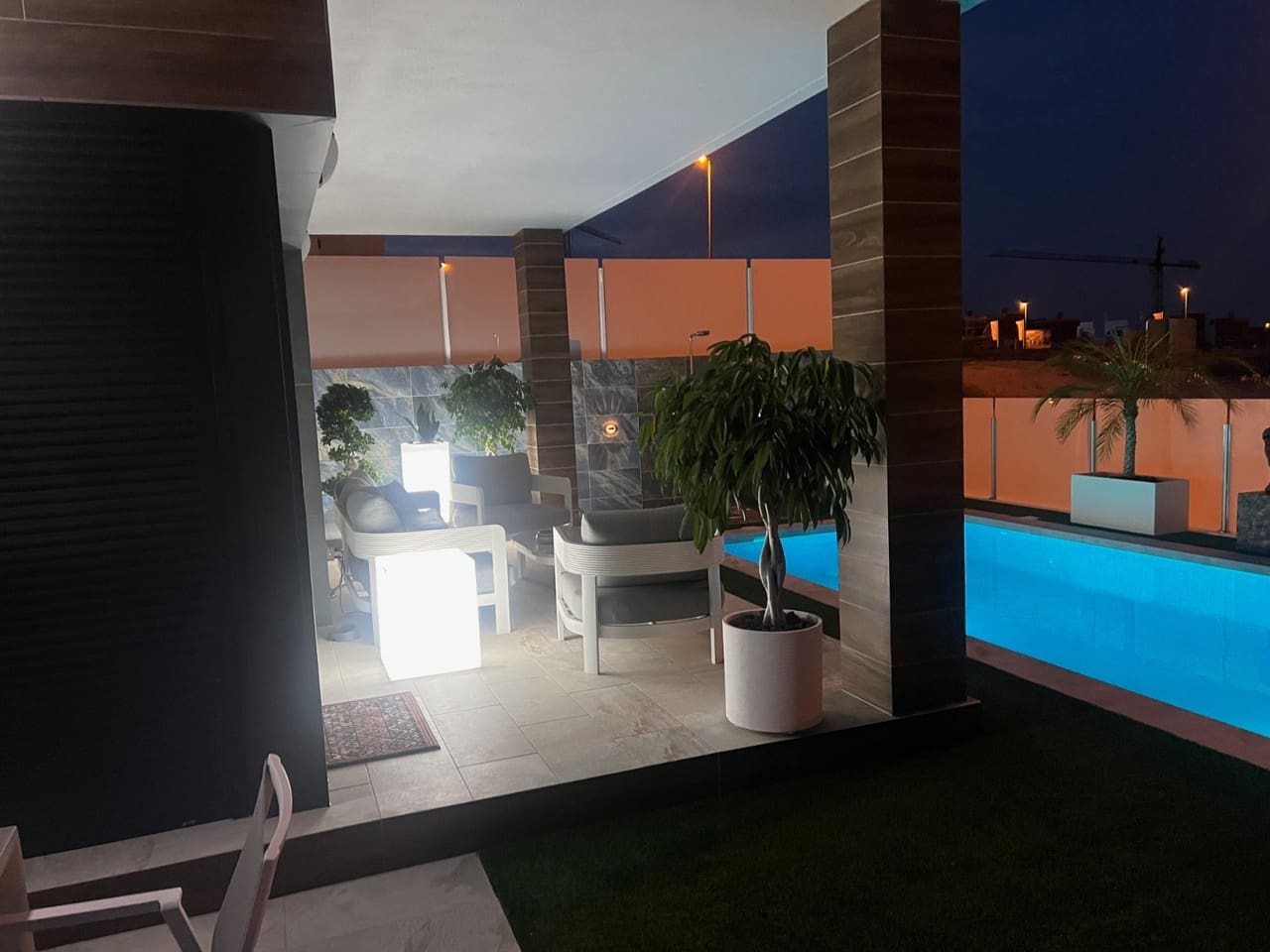 Chalet de 3 habitaciones en Los Montesinos en venta con garaje - 489.999 € (Ref: 9778734)