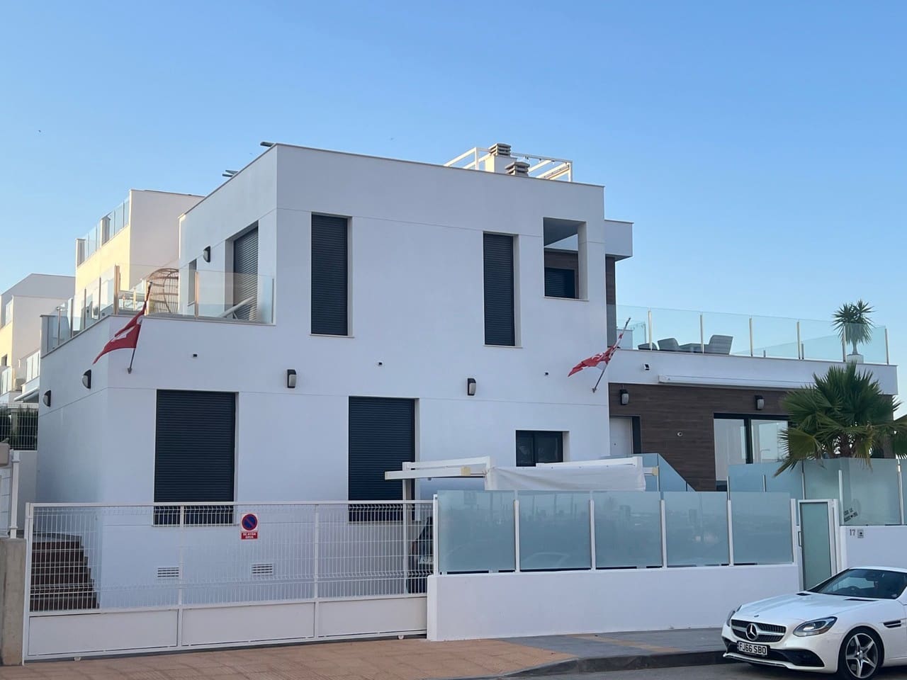 Chalet de 3 habitaciones en Los Montesinos en venta con garaje - 489.999 € (Ref: 9778734)