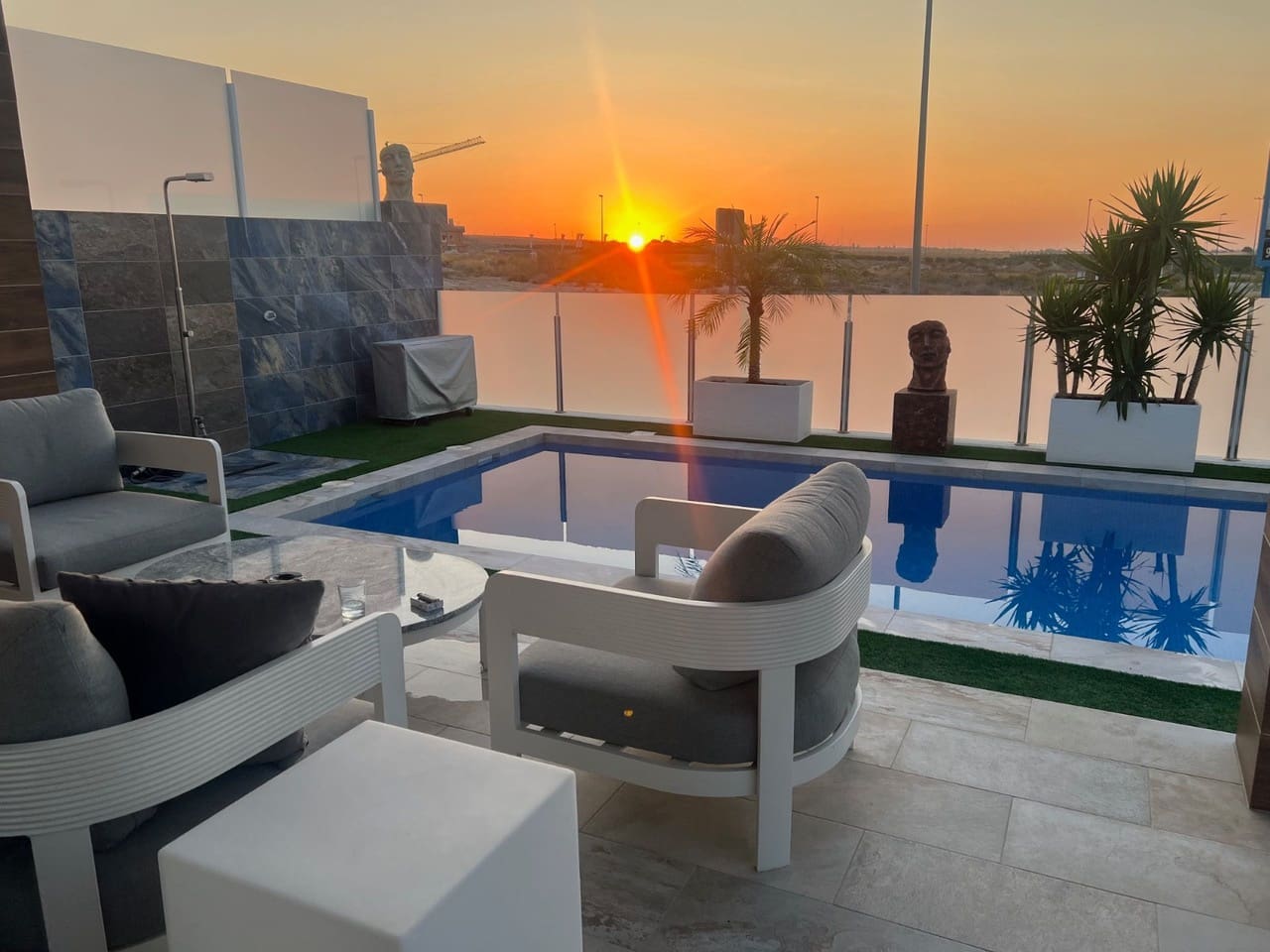 Chalet de 3 habitaciones en Los Montesinos en venta con garaje - 489.999 € (Ref: 9778734)