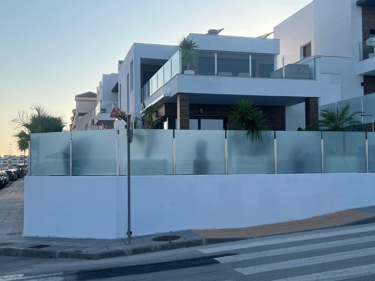 Chalet de 3 habitaciones en Los Montesinos en venta con garaje - 489.999 € (Ref: 9778734)