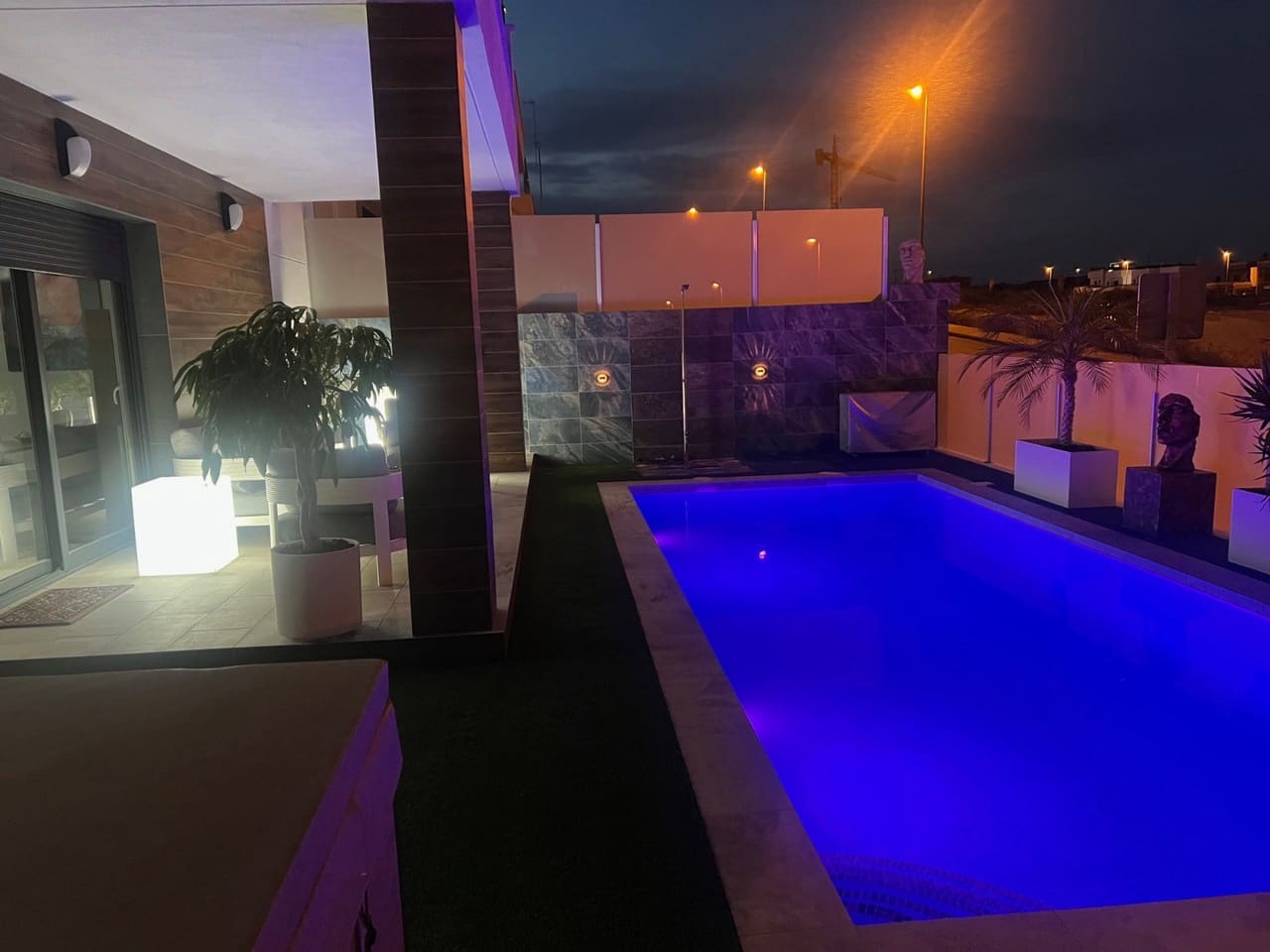 Chalet de 3 habitaciones en Los Montesinos en venta con garaje - 489.999 € (Ref: 9778734)