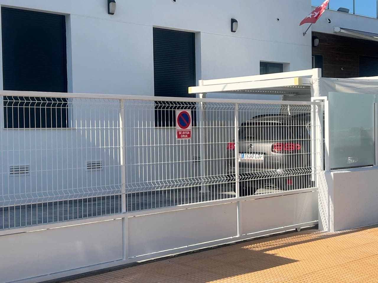 Chalet de 3 habitaciones en Los Montesinos en venta con garaje - 489.999 € (Ref: 9778734)