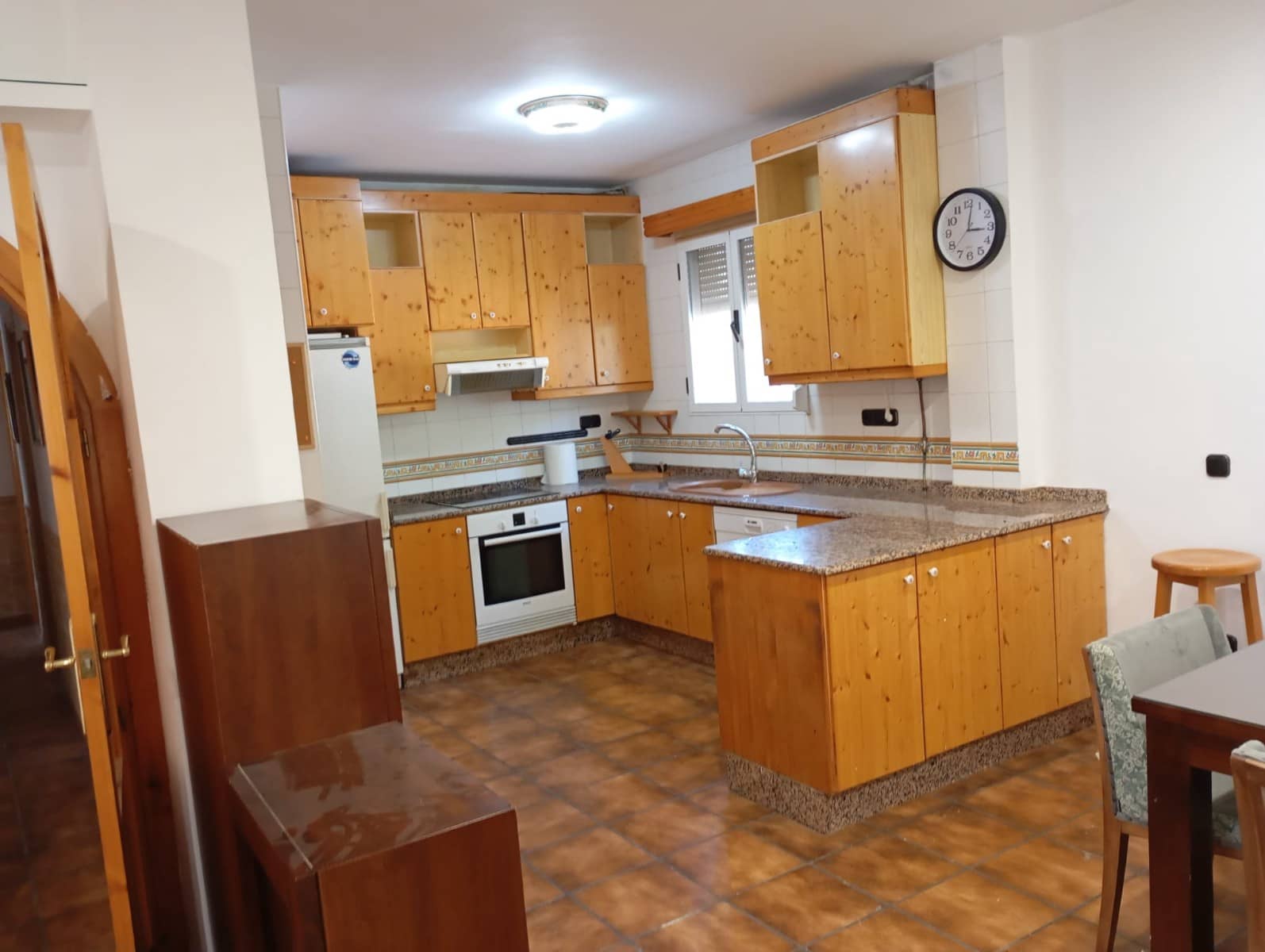 5 slaapkamer Villa te koop in Yecla met zwembad garage - € 299.900 (Ref: 9789809)