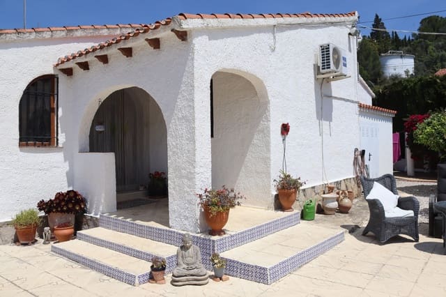 4 soveværelse Villa til salg i Orba med swimmingpool garage - € 515.000 (Ref: 9814768)