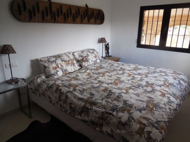 3 bedroom Finca/Country House for sale in Tarbena - € 395,000 (Ref: 9830196)