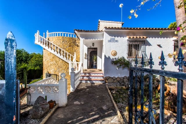 4 slaapkamer Villa te koop in Benissa met zwembad garage - € 610.000 (Ref: 9877501)