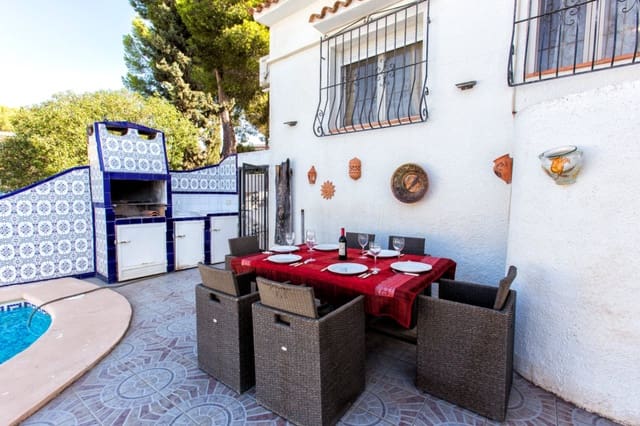 4 bedroom Villa for sale in Benissa with pool garage - € 549,000 (Ref: 9877501)